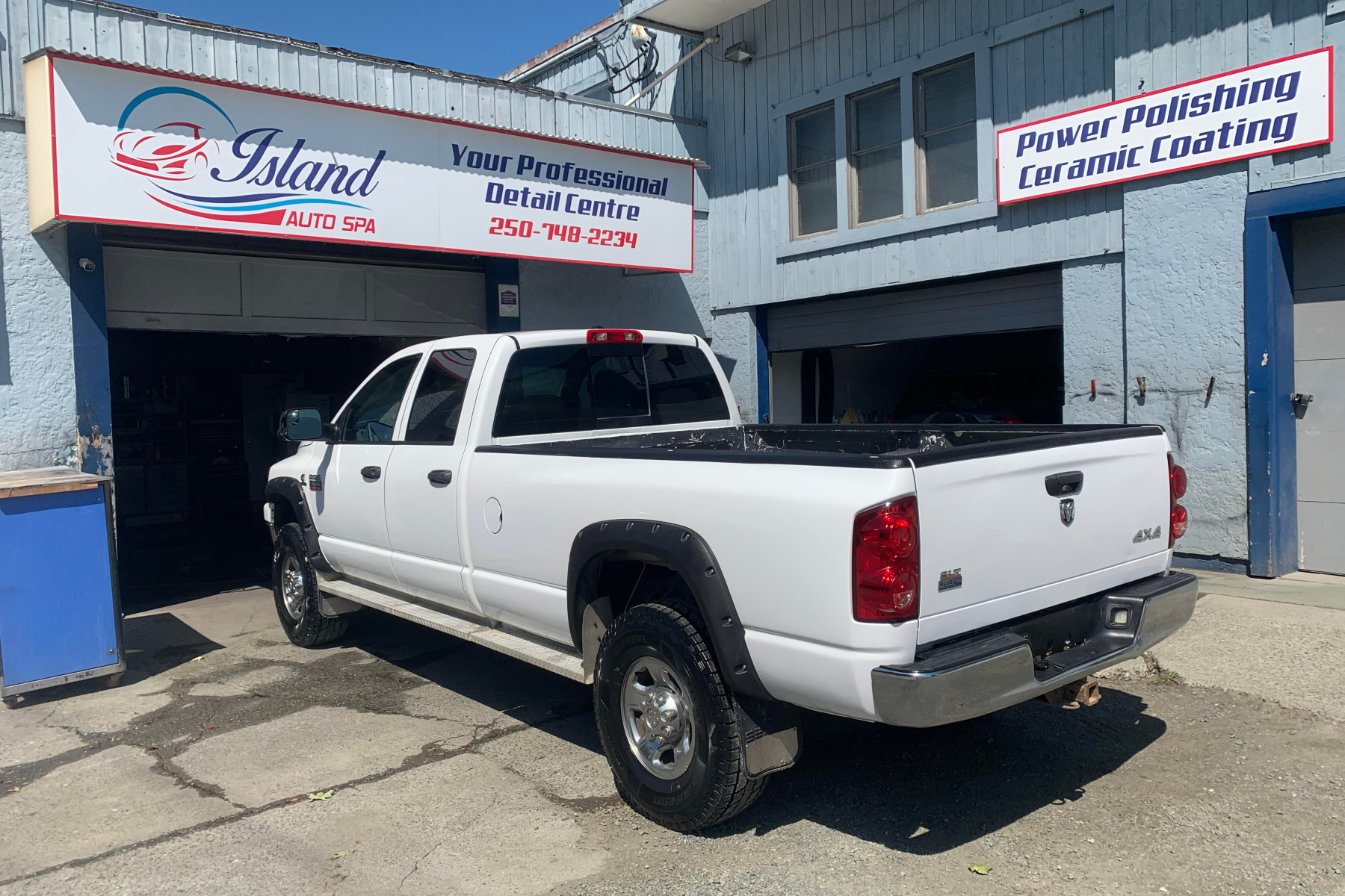 Detailing Center